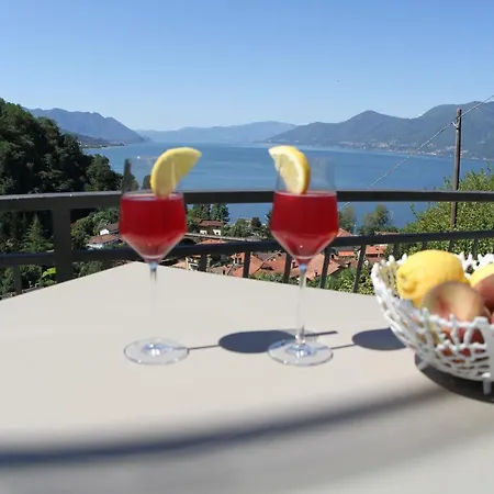 Casa Colmegna Mit Traumhaften See- Und Bergblick アパート