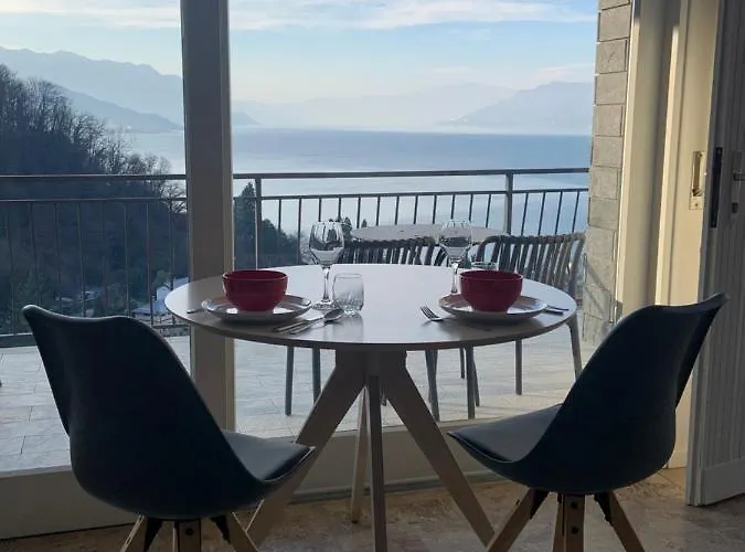 아파트 Casa Colmegna Mit Traumhaften See- Und Bergblick