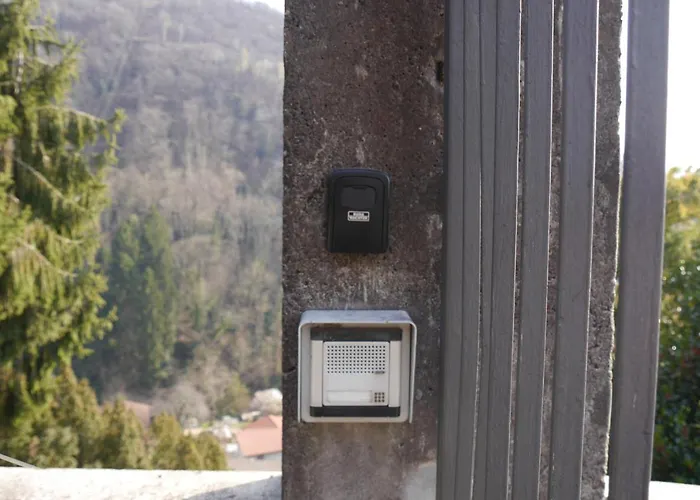 아파트 Casa Colmegna Mit Traumhaften See- Und Bergblick 루이노