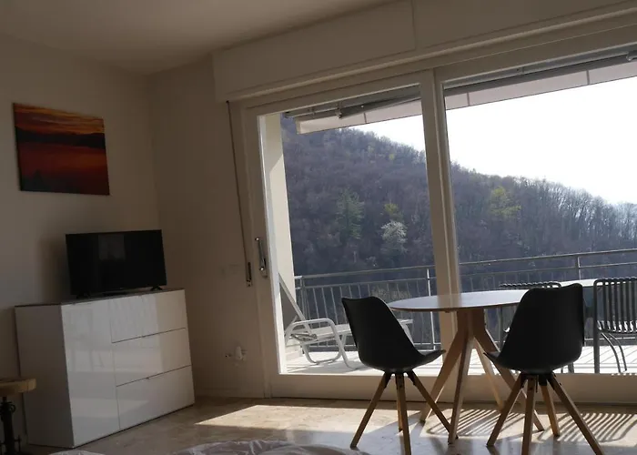 아파트 Casa Colmegna Mit Traumhaften See- Und Bergblick *