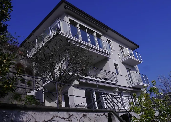 Apartment Casa Colmegna Mit Traumhaften See- Und Bergblick